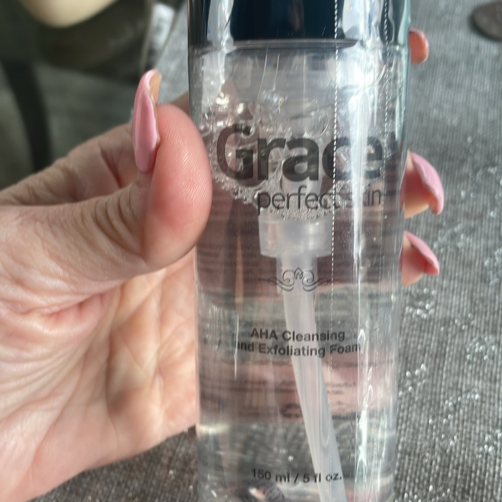 Grace cleanser exfoliating foam and toner. 2fer - Picture 3 of 4